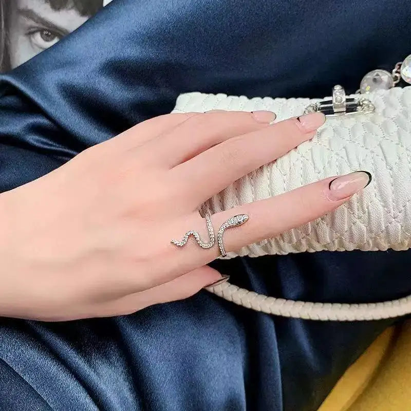 Signature Ring