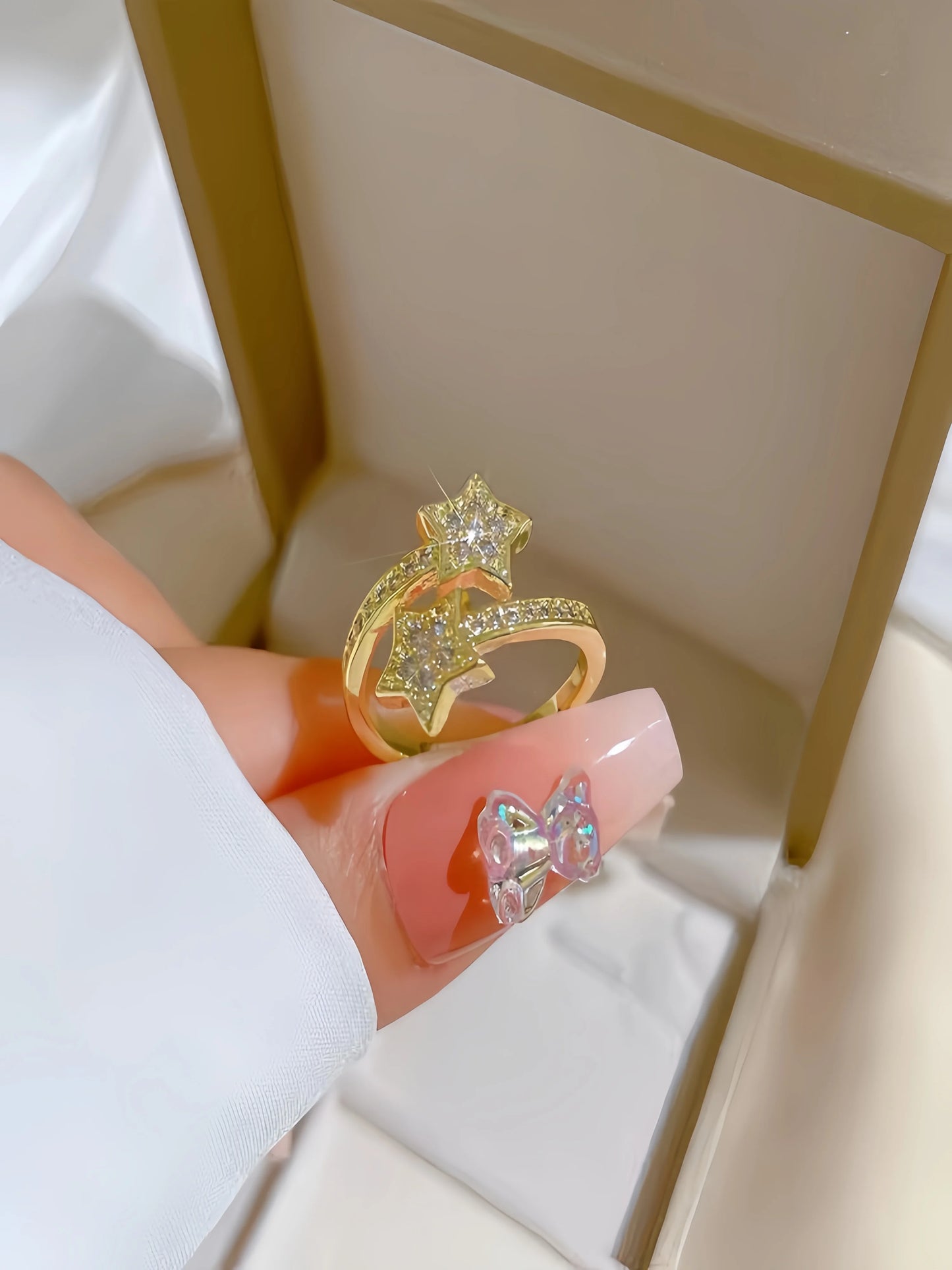 Global Star Ring
