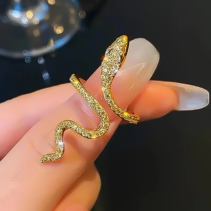 Queen's Ring