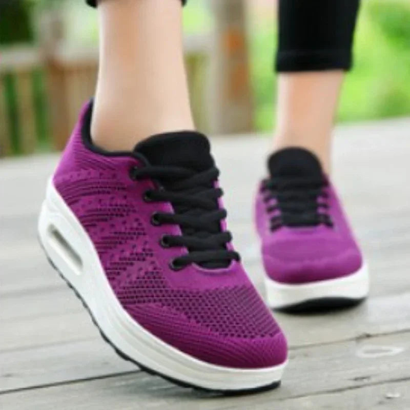 Sneakers shoes