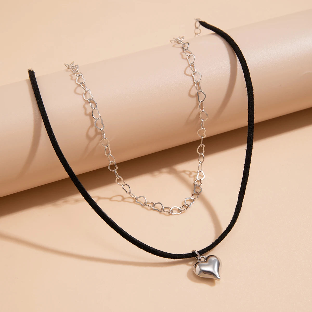 Femininity necklace